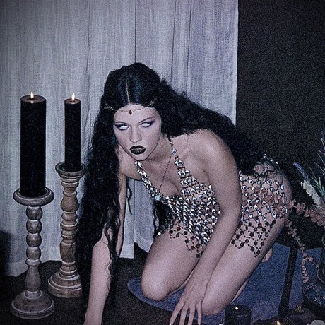 Emma Karla Peet onlyfans uncensored