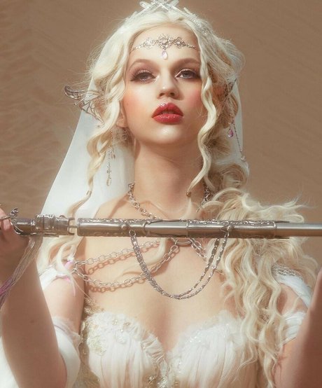 Emma Karla Peet onlyfans joi