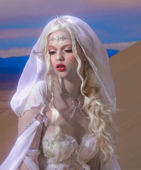 Emma Karla Peet tits onlyfans