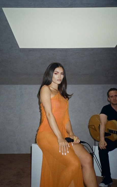 Sinead Harnett only fans pictures