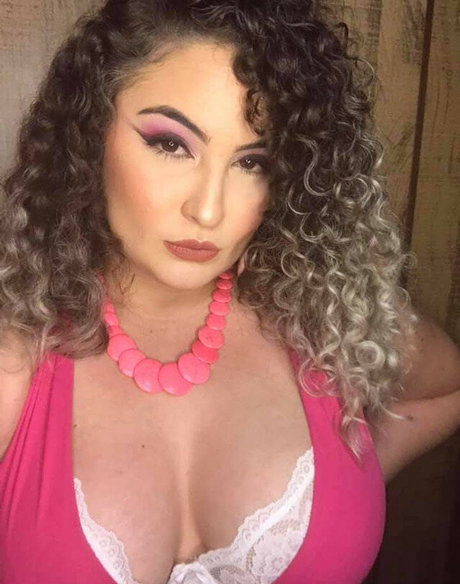 Marryoliver onlyfans model images