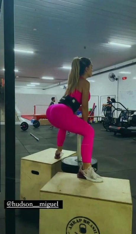 Carol Belli naked onlyfans pics