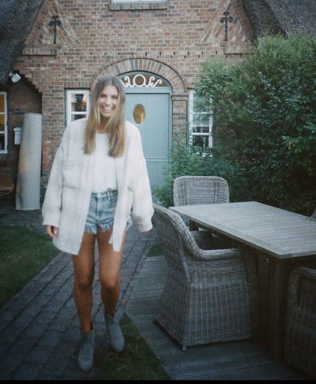 Laura Wontorra onlyfans porno