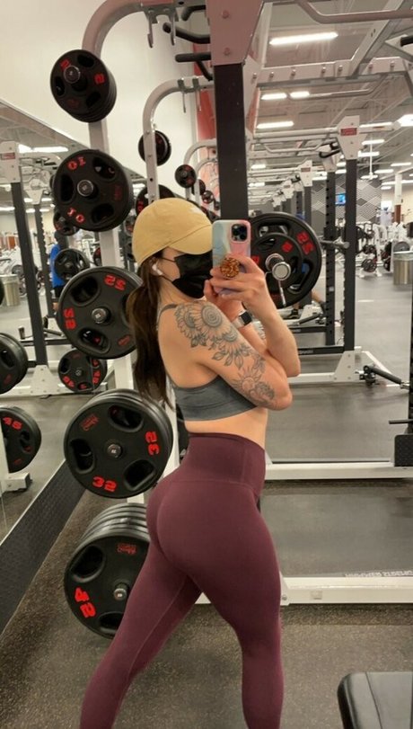 lilravebby ass onlyfans