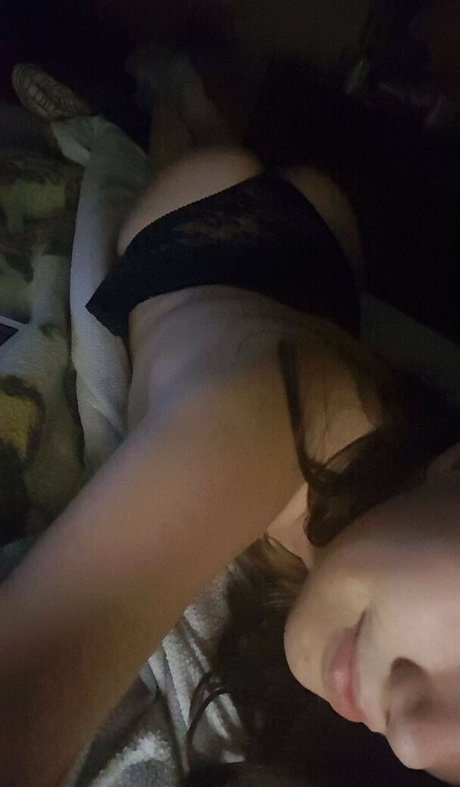 Girlfriends onlyfans picture