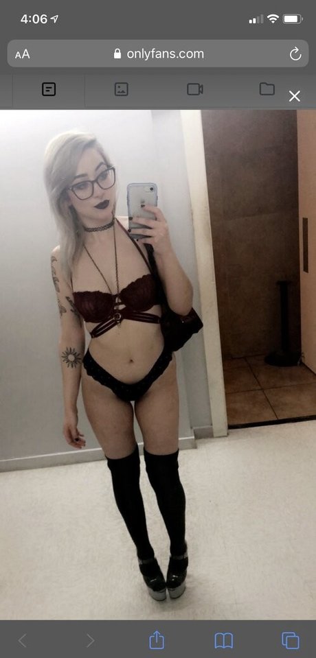 crybabyyvvv onlyfans leaked free