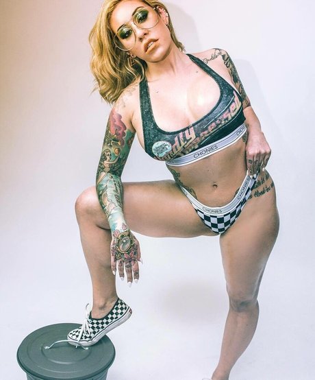 Lexi Layne Profile pic