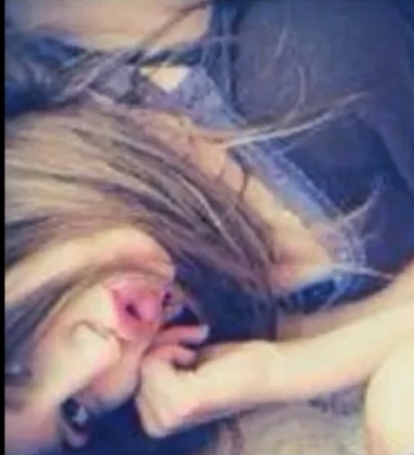 Kalli Kriara onlyfans nude leaks