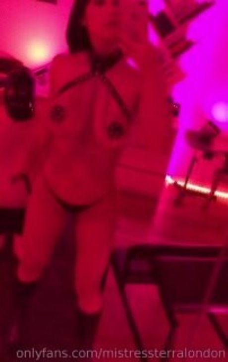 Dominant Mommy only fans photos