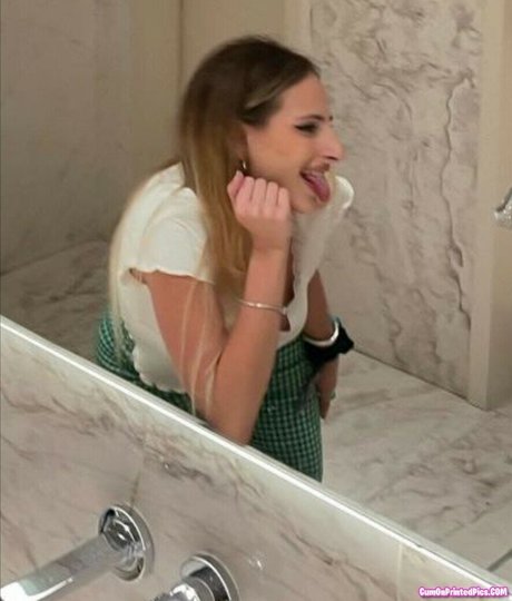 Sophia Zisi onlyfans leakes