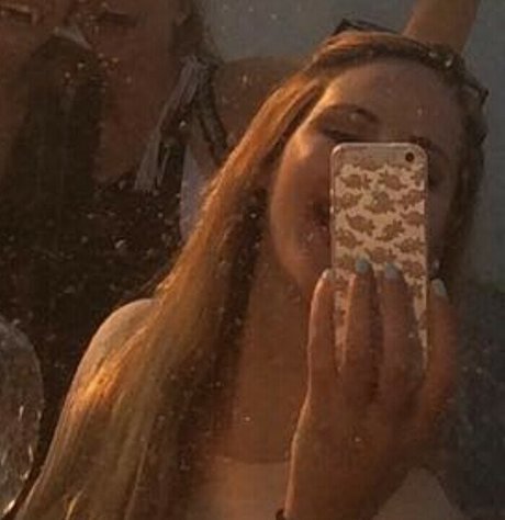 Sophia Zisi onlyfans naked pics