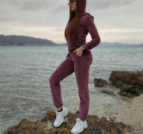 Angela Doxa onlyfans leakd