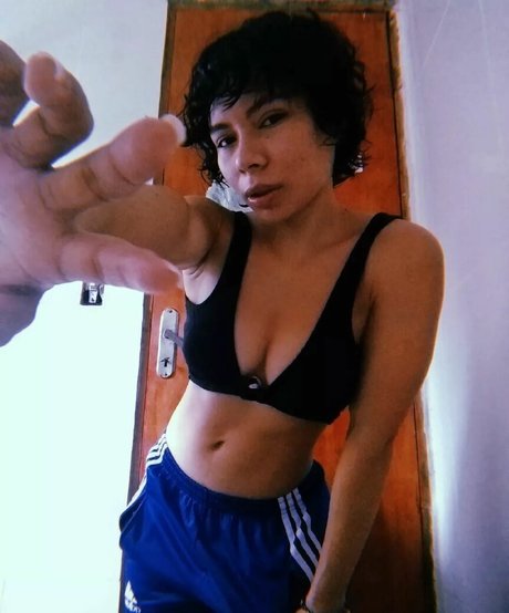 Lala Vieira onlyfans strip tease