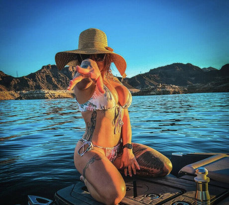 grace fly naked only fans