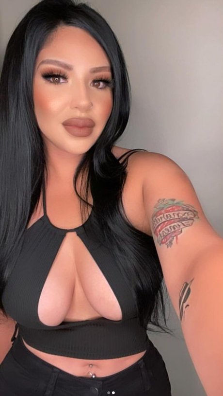 Champagne Chronicles onlyfans nude leaks