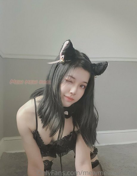 MewMewKari onlyfans nude leaked