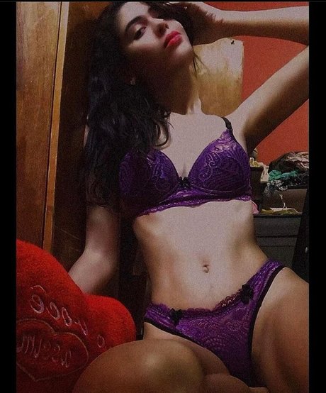 Estrelaanaluh 23 onlyfans leak ass