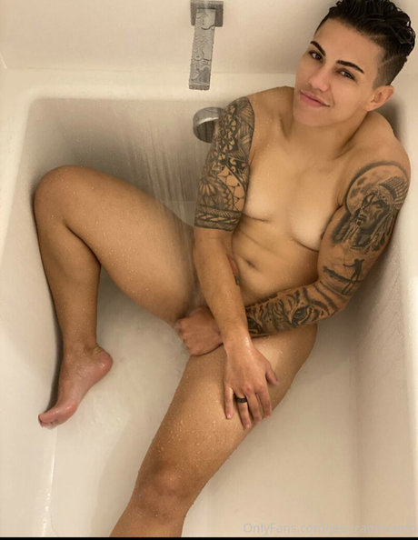 Jessica Andrade onlyfans leak free