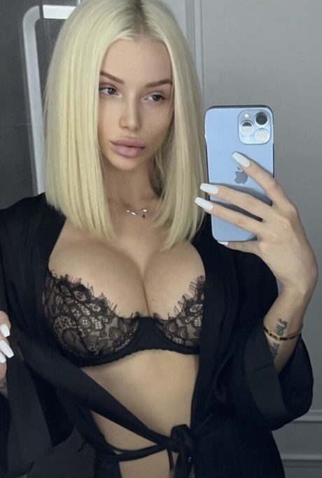 Liza Vdovina onlyfans leaks.