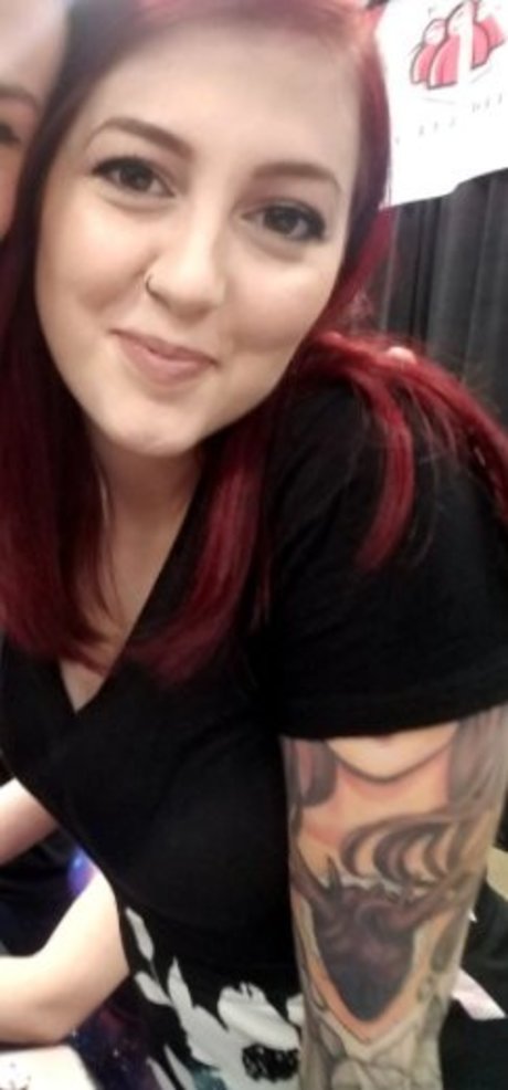 LacedUpLauren boobs onlyfans