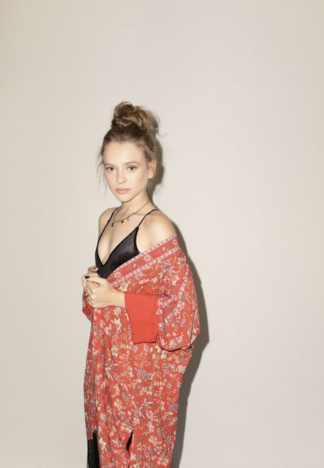 Shira Haas onlyfans leak free