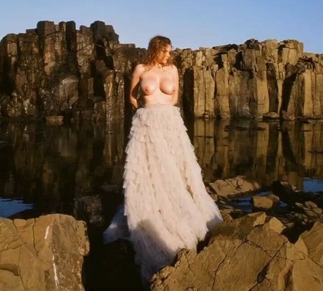 Elle Brittain naked onlyfans pics