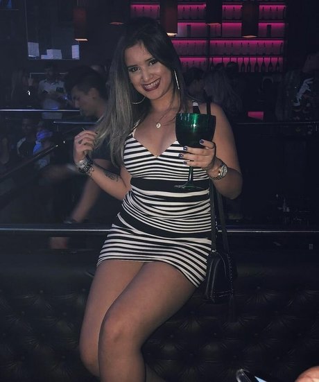 yaaasoliveira onlyfans leaked free