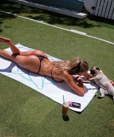 Lily Bowman Profile pic