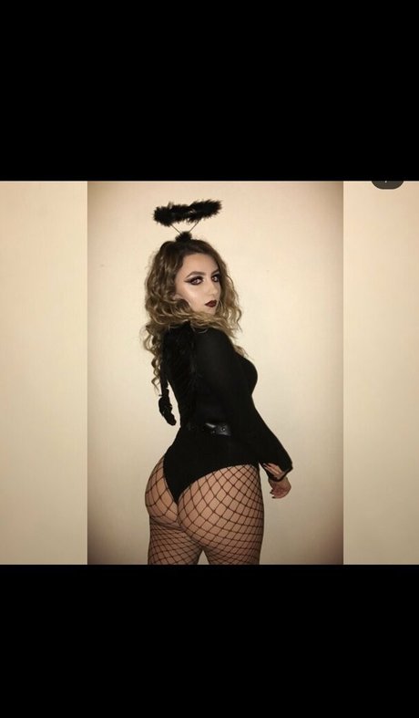 Molly os1 nude onlyfans