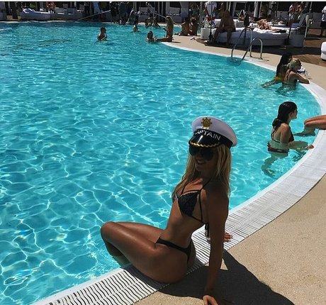 Hannah Sharpe onlyfans leaked photos