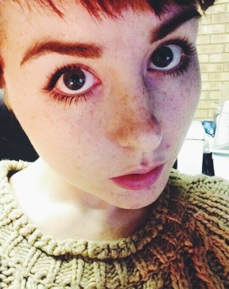 Leahloveschief onlyfans nude photos