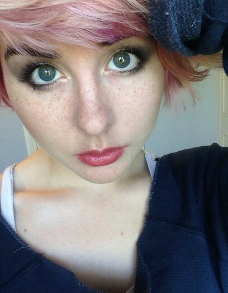 Leahloveschief nude leak onlyfans