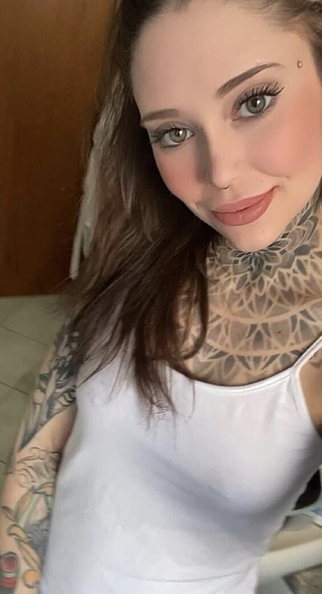 eleperuffo_ onlyfans leaks.