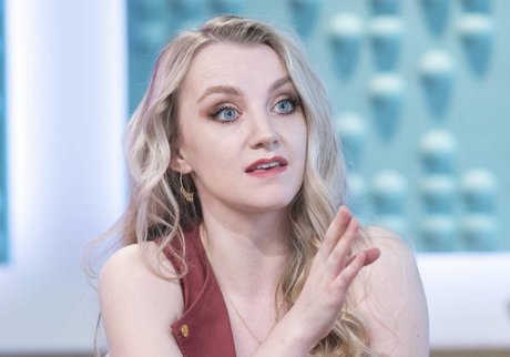 Evanna Lynch nude onlyfans porn