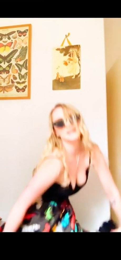 Evanna Lynch onlyfans pics