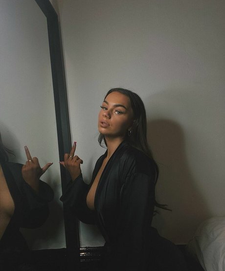 charlotte maynard onlyfans leak ass