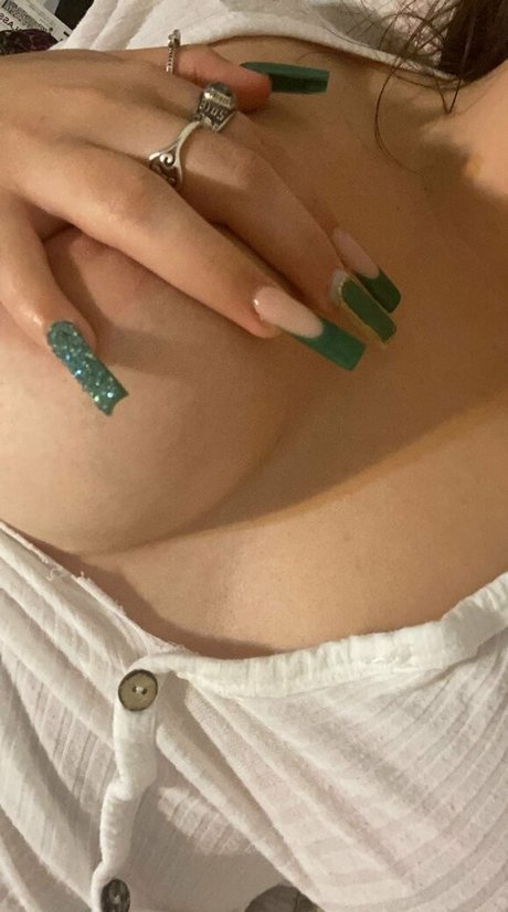 Dazedpixe onlyfans leaked.