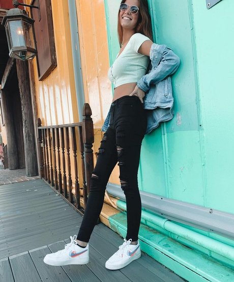 lillyackerman onlyfans leaks