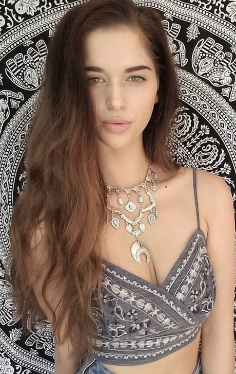 Ella Kat only fans pics