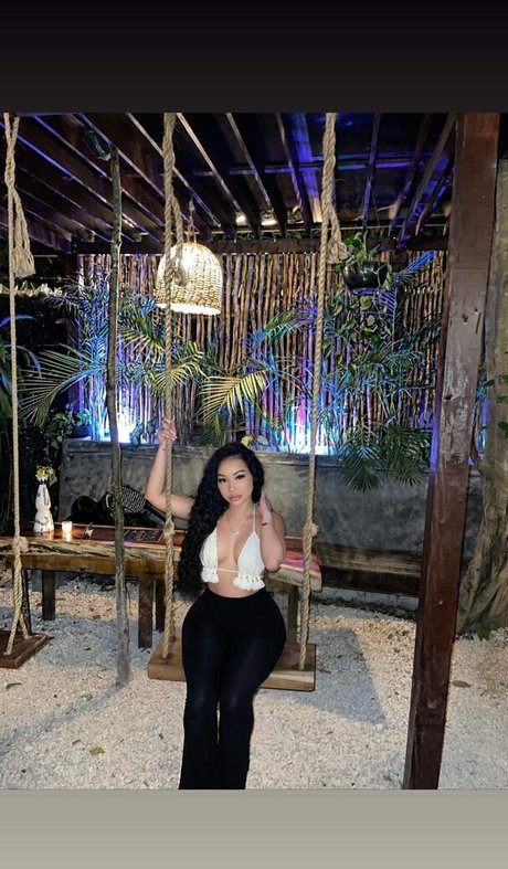 ohsoyoulily onlyfans nude photos