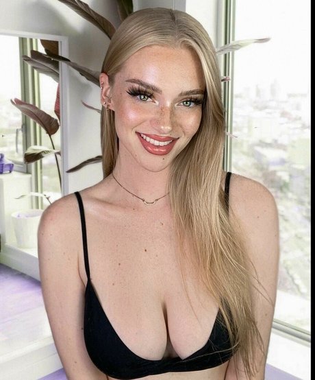 Shea Sheyliee nude leak onlyfans