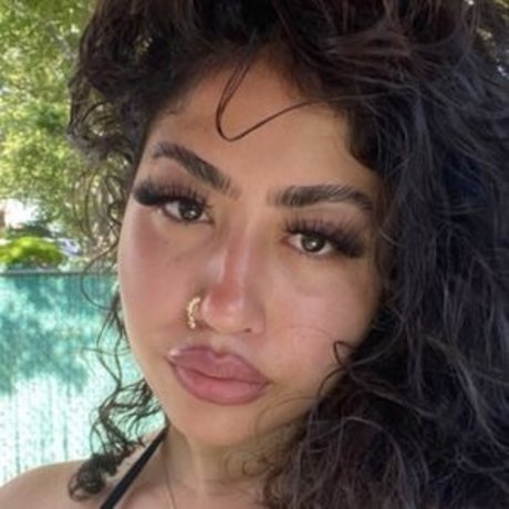 Julie Azi nudes only fans