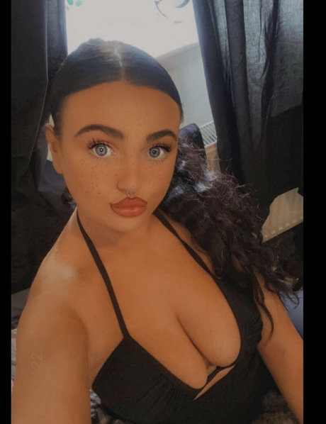 Jade Boland naked onlyfans pics