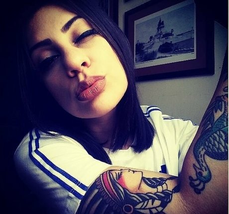 Gleica Rossoni onlyfans nide