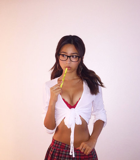 Mimi Furu strip onlyfans