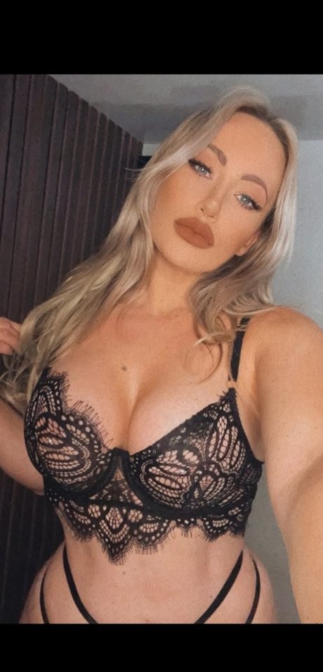 Melissa Taylor onlyfans nude leaked