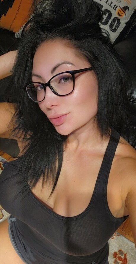 Vegashousewifey onlyfans topless