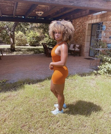 Fleur East leaked onlyfans pictures