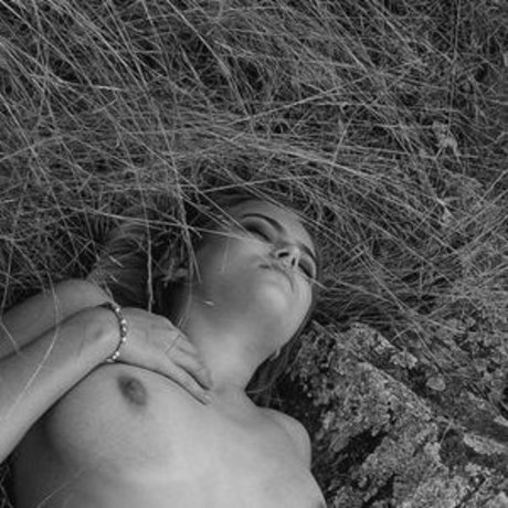 Emma Skau naked onlyfans pics