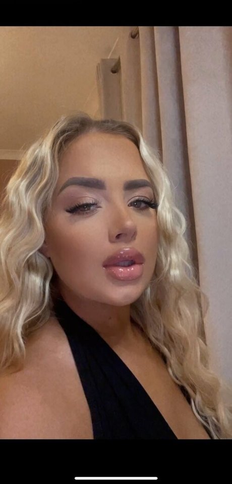 Leonie Tongue onlyfans leak new